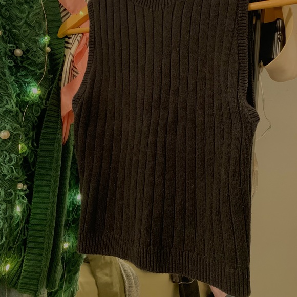 Top - Picture 3 of 3